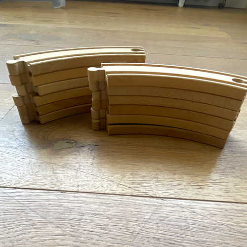 Wooden curved toy - train, track