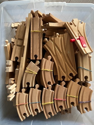 Brio train track - train,