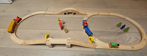 Wooden train track set with - train,
