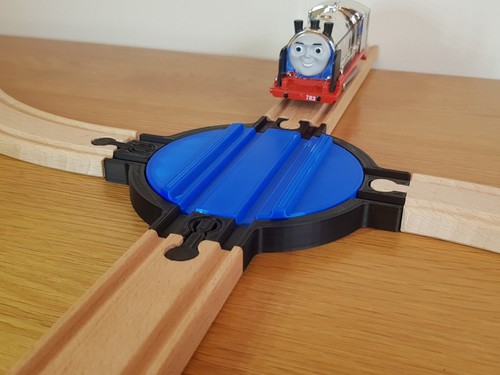 Small turntable for wooden