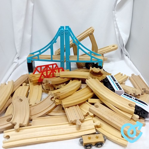 Wooden train track bundle - train,